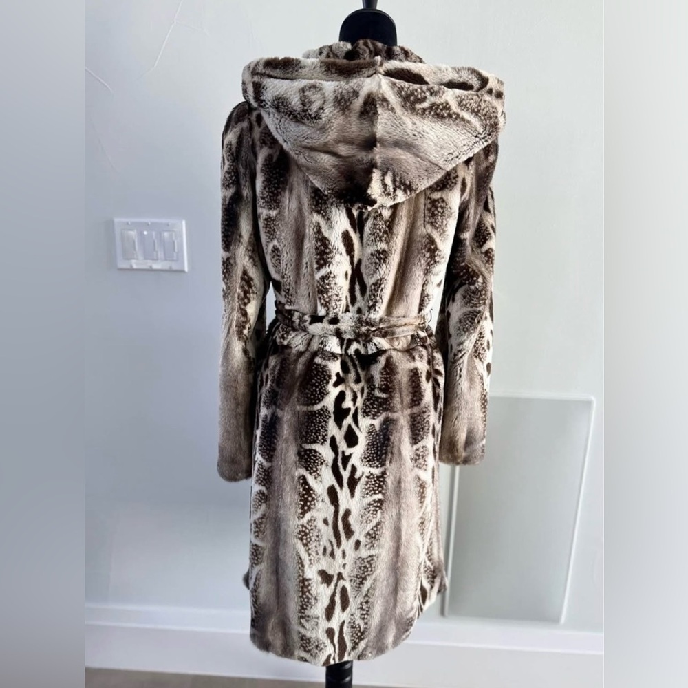 Elegant Animal Print Mink Fur Coat - Picture 3 of 6